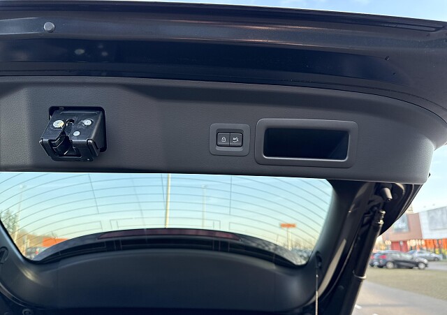 Mazda CX-30 - Kolor Jet Black, zdjęcie 27