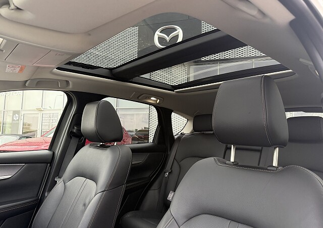 Mazda CX-60 - Kolor Biały, zdjęcie 18