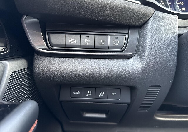 Mazda CX-30 - Kolor Jet Black, zdjęcie 17