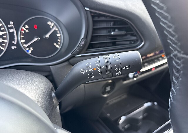 Mazda CX-30 - Kolor Jet Black, zdjęcie 15