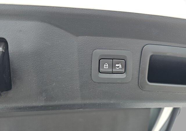 Mazda CX-60 - Kolor Rhodium White, zdjęcie 25