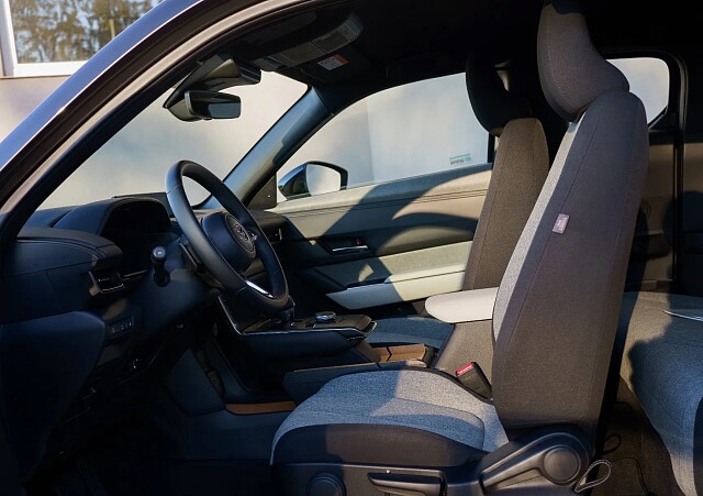 Mazda MX-30 - Kolor Machine Gray, zdjęcie 16