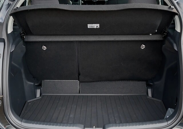 Mazda 2 Hybrid - Kolor Opera Black, zdjęcie 22