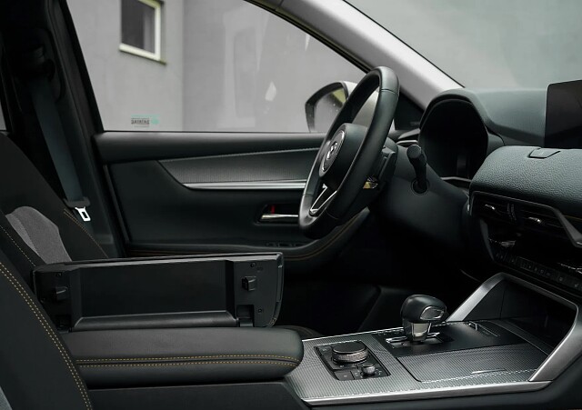 Mazda CX-60 - Kolor Platinum Quartz, zdjęcie 18