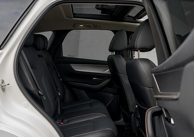 Mazda CX-60 - Kolor Rhodium White, zdjęcie 20