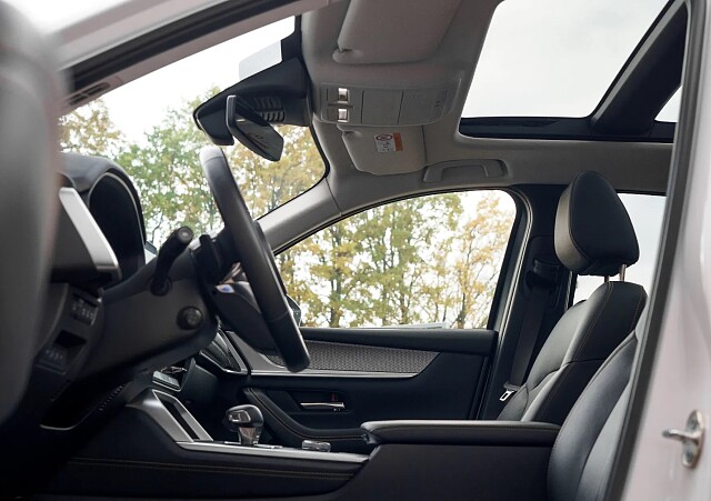 Mazda CX-60 - Kolor Rhodium White, zdjęcie 34