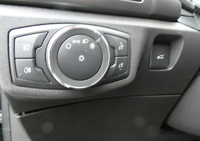 Ford Mondeo - Kolor Czarny, zdjęcie 13