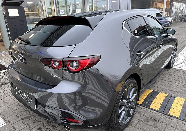 Mazda 3 - Kolor Machine Gray, zdjęcie 8