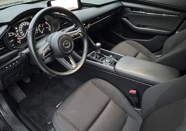 Mazda 3 - Kolor Machine Gray, zdjęcie 11