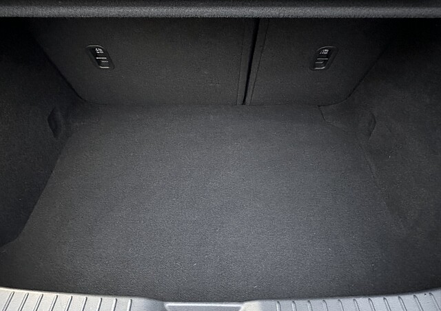 Mazda 3 - Kolor Machine Gray, zdjęcie 9