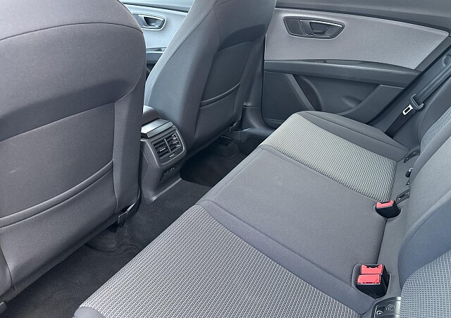 Seat Leon - Kolor Fioletowy, zdjęcie 14