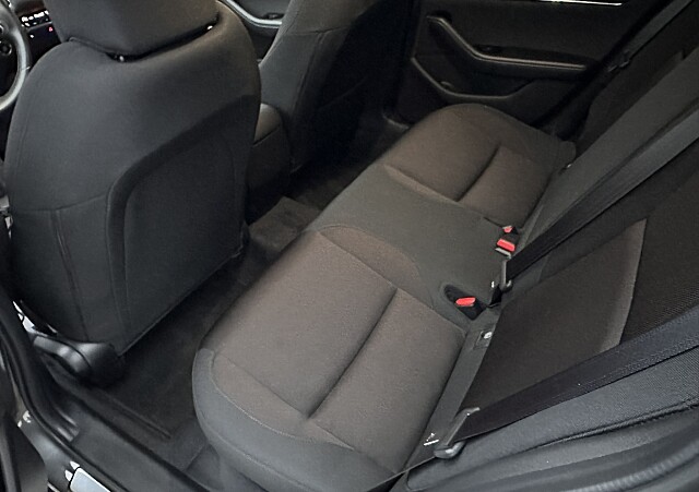 Mazda 3 - Kolor Machine Gray, zdjęcie 12