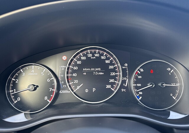 Mazda 3 - Kolor Snowflake White Pearl, zdjęcie 8