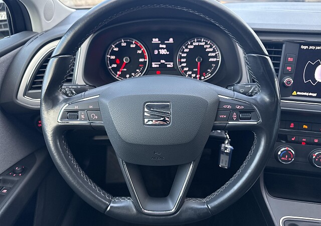 Seat Leon - Kolor Fioletowy, zdjęcie 7