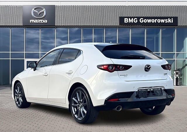 Mazda 3 - Kolor Snowflake White Pearl, zdjęcie 3