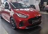 Mazda 2 Hybrid - Kolor Formal Red, zdjęcie 1
