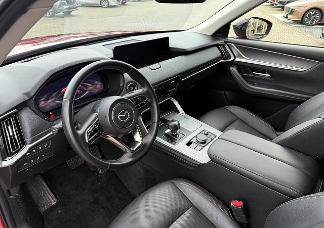 Mazda CX-60 - Kolor Czerwony, zdjęcie 9