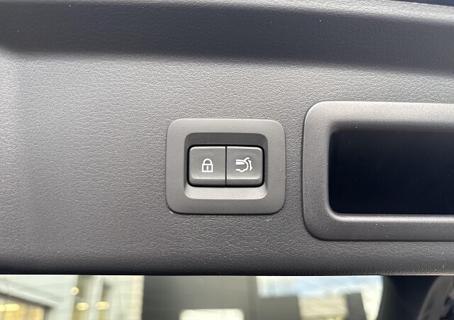 Mazda CX-30 - Kolor Deep Crystal Blue, zdjęcie 19