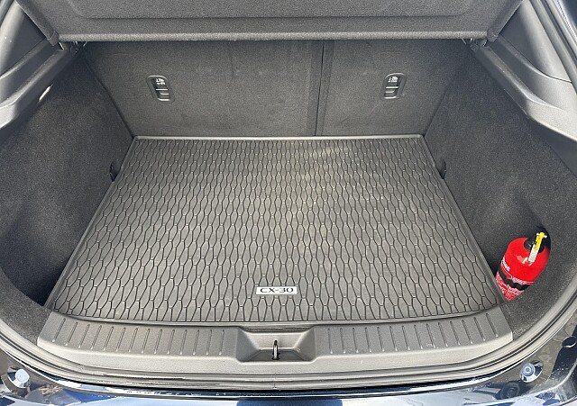 Mazda CX-30 - Kolor Deep Crystal Blue, zdjęcie 17