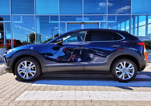 Mazda CX-30 - Kolor Deep Crystal Blue, zdjęcie 4