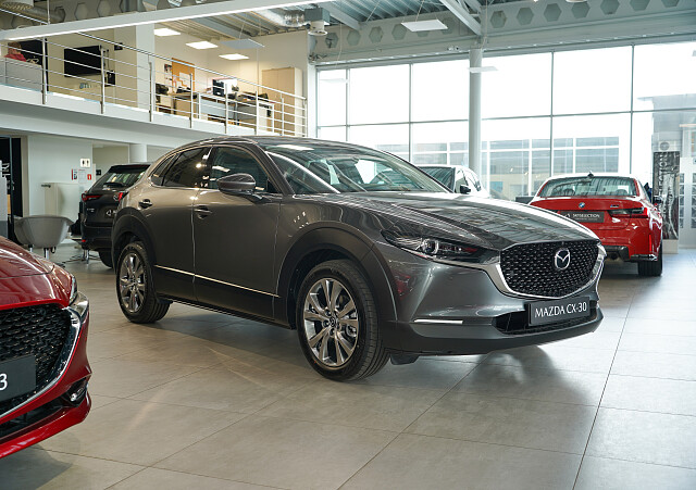 Mazda CX-30 - Kolor Machine Gray, zdjęcie 1