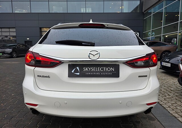 Mazda 6 - Kolor Snowflake White Pearl, zdjęcie 19