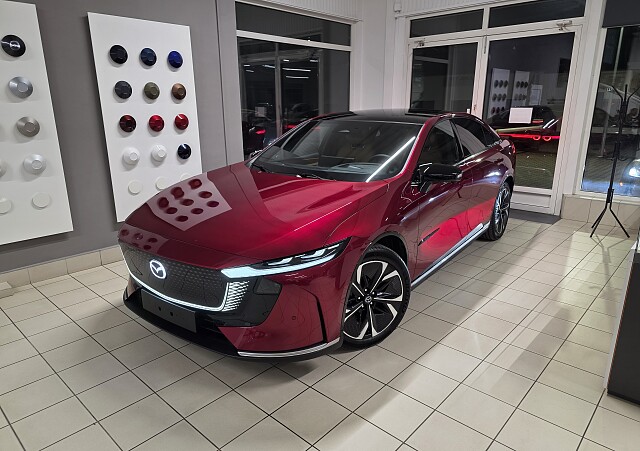 Mazda 6e - Kolor Soul Red Crystal, zdjęcie 3