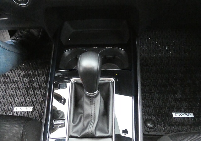 Mazda CX-30 - Kolor Soul Red Crystal, zdjęcie 14