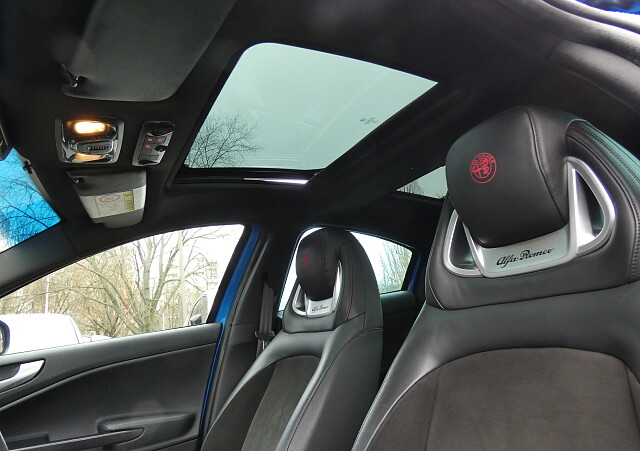 Alfa Romeo Giulietta - Kolor Niebieski, zdjęcie 14