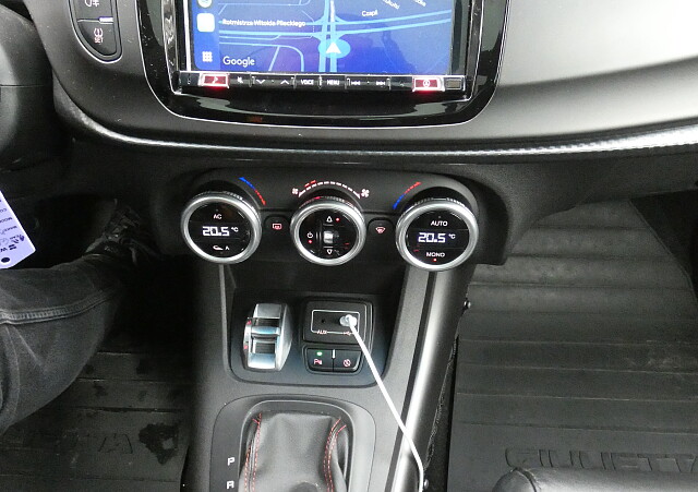 Alfa Romeo Giulietta - Kolor Niebieski, zdjęcie 18