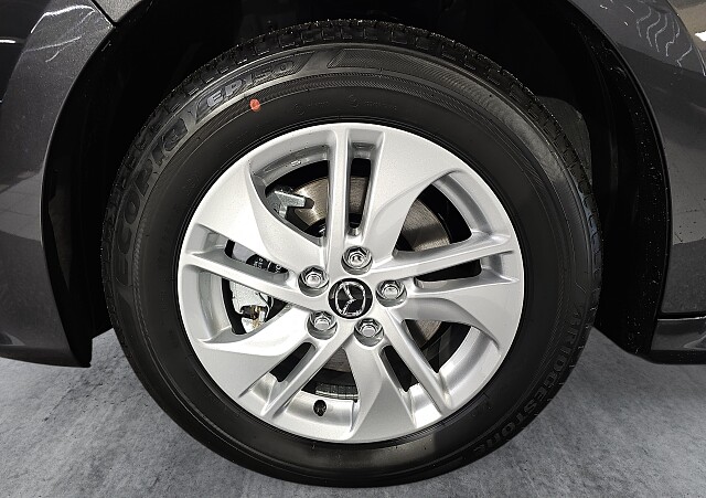 Mazda 2 Hybrid - Kolor Lead Grey, zdjęcie 5