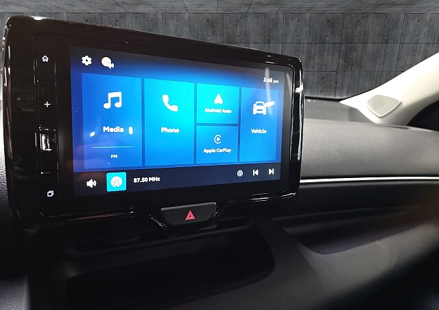 Mazda 2 Hybrid - Kolor Lead Grey, zdjęcie 11