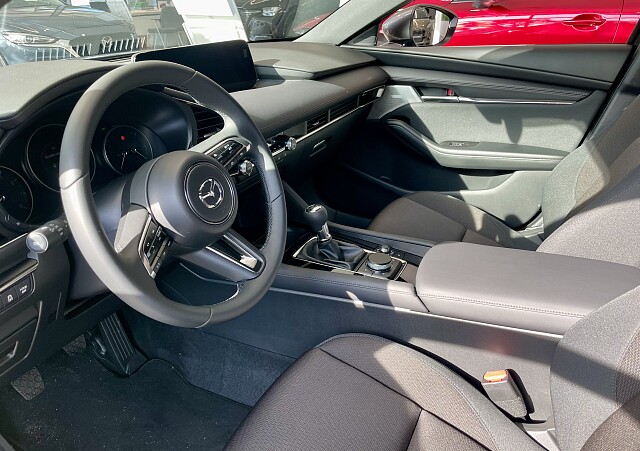 Mazda 3 - Kolor Machine Gray, zdjęcie 4