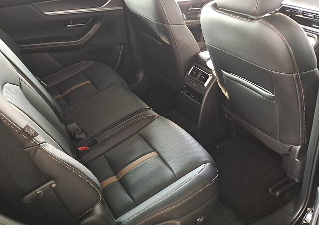 Mazda CX-80 - Kolor Jet Black, zdjęcie 10