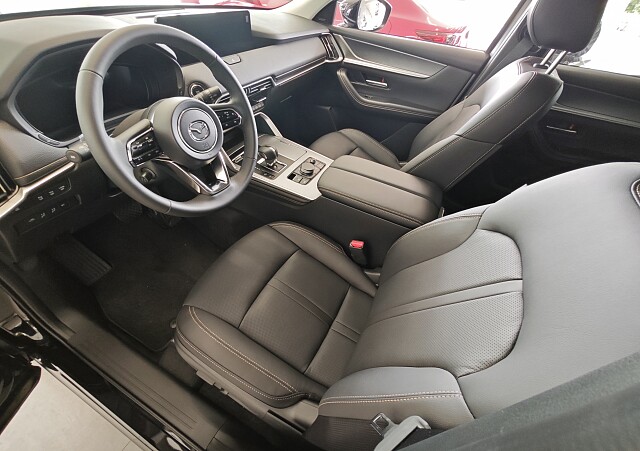 Mazda CX-60 - Kolor Jet Black, zdjęcie 7