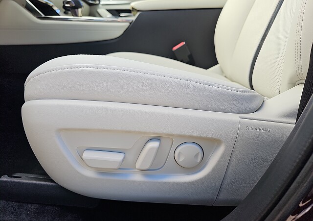 Mazda CX-80 - Kolor Artisan Red, zdjęcie 8