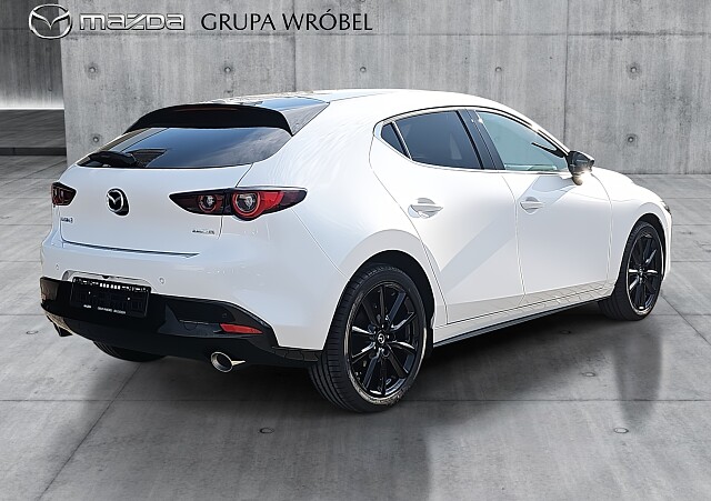 Mazda 3 - Kolor Snowflake White Pearl, zdjęcie 4