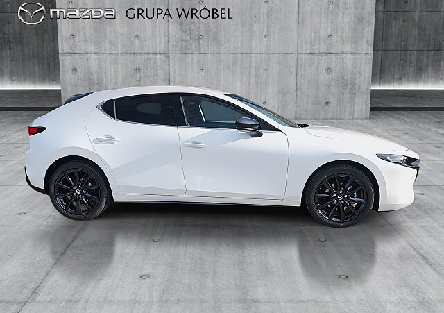 Mazda 3 - Kolor Snowflake White Pearl, zdjęcie 6