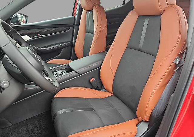 Mazda 3 - Kolor Soul Red Crystal, zdjęcie 11