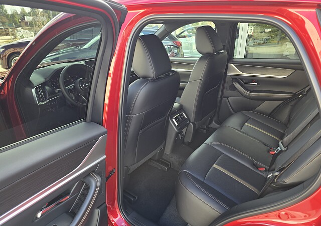 Mazda CX-60 - Kolor Soul Red Crystal, zdjęcie 8
