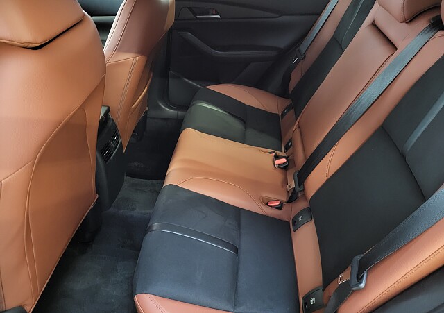 Mazda CX-30 - Kolor Zircon Sand Metalic, zdjęcie 5