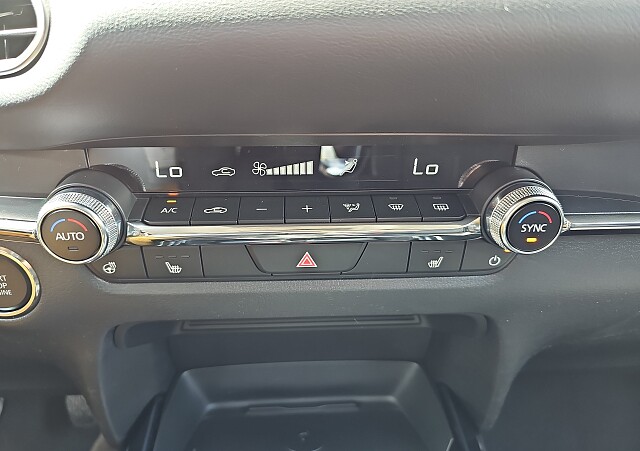 Mazda CX-30 - Kolor Soul Red Crystal, zdjęcie 15