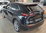 Mazda CX-30 - Kolor Jet Black, zdjęcie 4