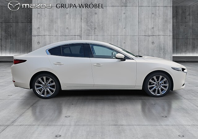 Mazda 3 - Kolor Snowflake White Pearl, zdjęcie 4