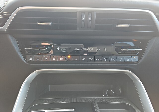 Mazda CX-80 - Kolor Rhodium White, zdjęcie 9