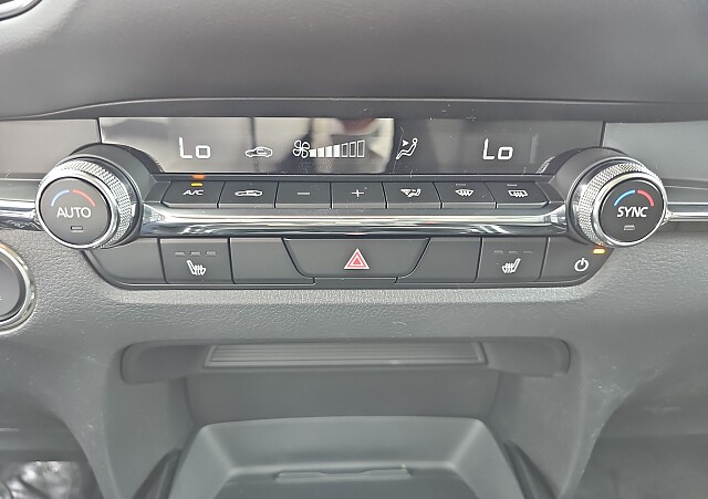 Mazda CX-30 - Kolor Zircon Sand Metalic, zdjęcie 8