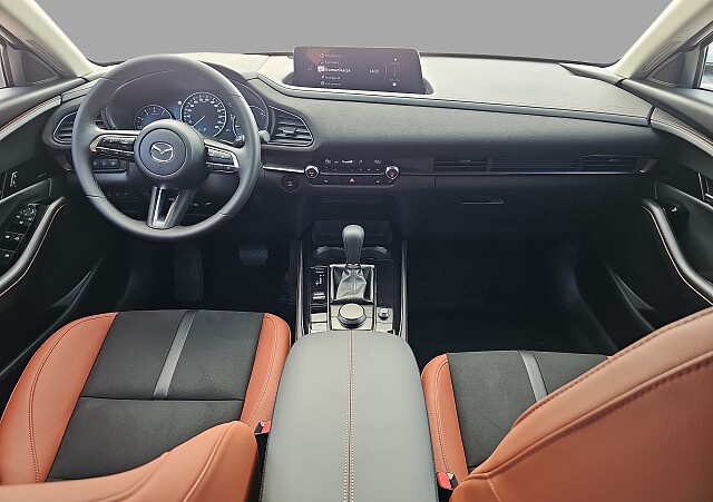 Mazda CX-30 - Kolor Zircon Sand Metalic, zdjęcie 9