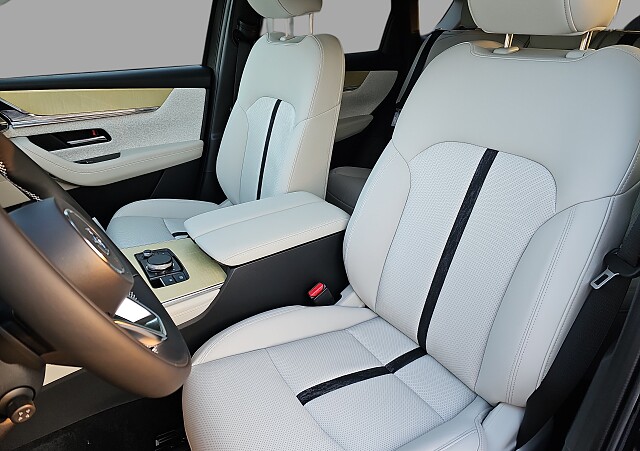 Mazda CX-60 - Kolor Deep Crystal Blue, zdjęcie 12