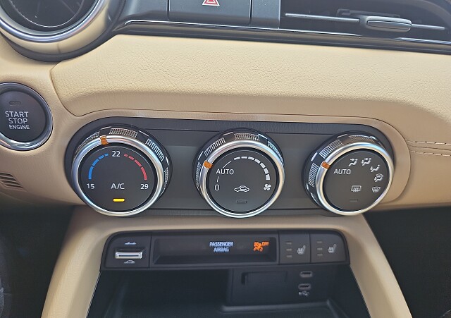 Mazda MX-5 - Kolor Aero Grey, zdjęcie 15