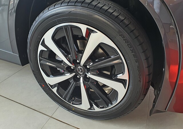 Mazda CX-60 - Kolor Machine Gray, zdjęcie 9